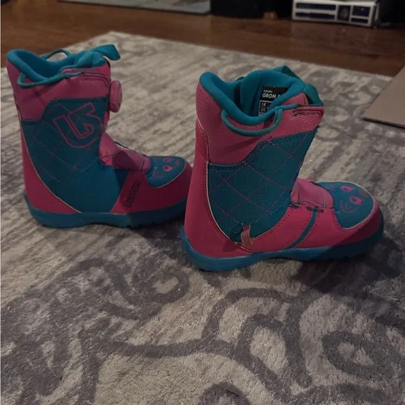 Burton Snowboard & Boots - Picture 9 of 12